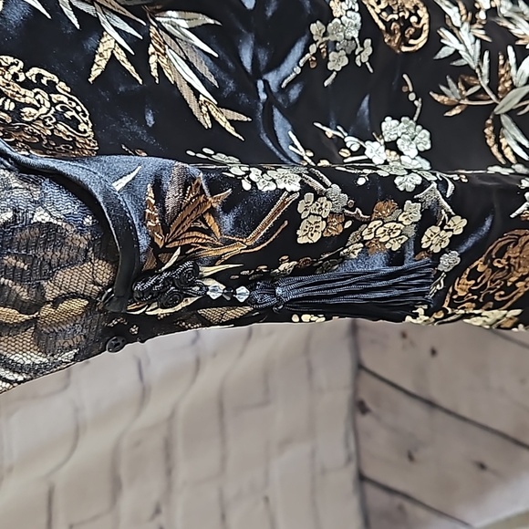 Frederick's of Hollywood Asian Inspired Satin/Lace Maxi Dress Size 8 - Picture 4 of 8